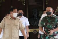 Menteri Pertahanan RI (Menhan) Prabowo Subianto menerima kunjungan kerja Kepala Staf Angkatan Darat (KSAD) Jenderal TNI Dudung Abdurachman. (Instagram.com/@kemhanri)