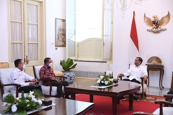 Presiden Joko Widodo saat menerima Menpora dan Ketum PSSI. (Dok. Biro Pers Sekretariat Presiden/Lukas)