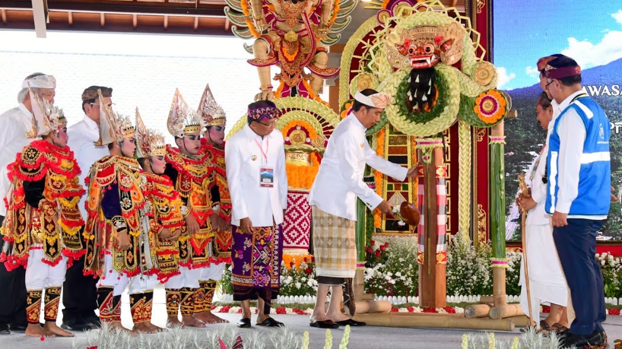 Presiden Jokowi Resmikan Kawasan Suci Pura Agung Besakih, Karangasem, 13 Maret 2023