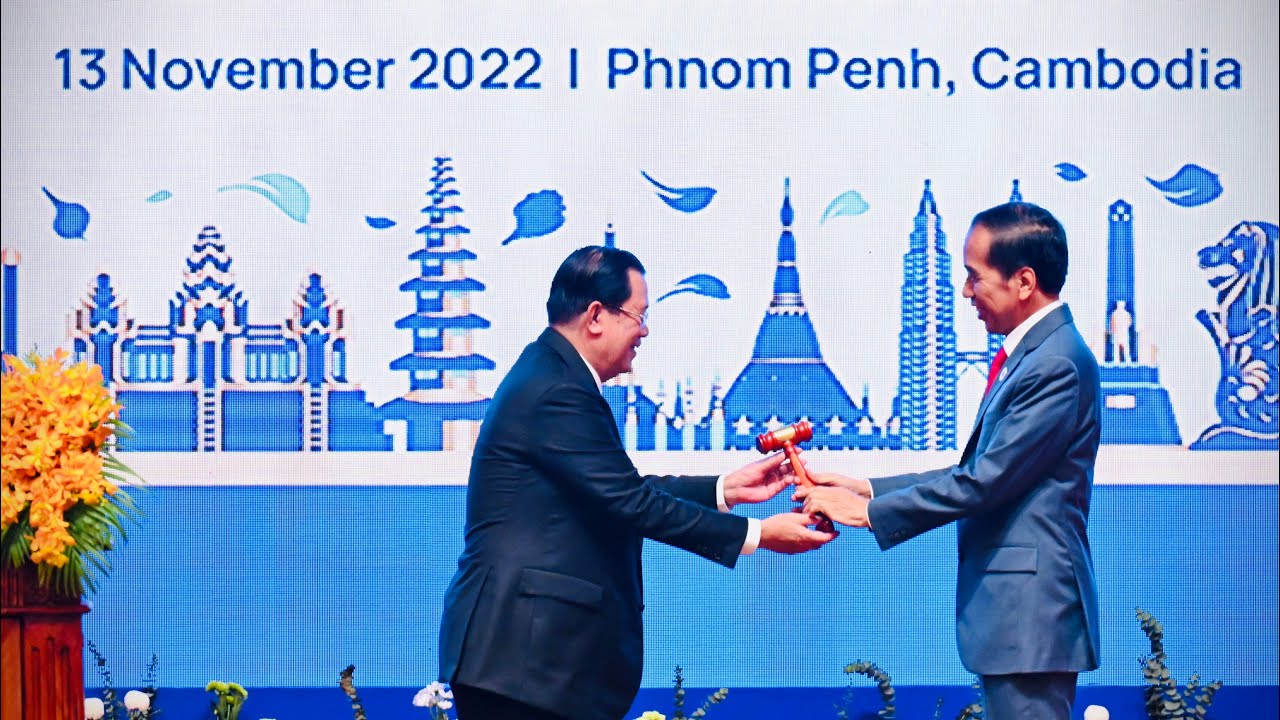Presiden Joko Widodo Terima Keketuaan ASEAN 2023, Phnom Penh, 13 November 2022