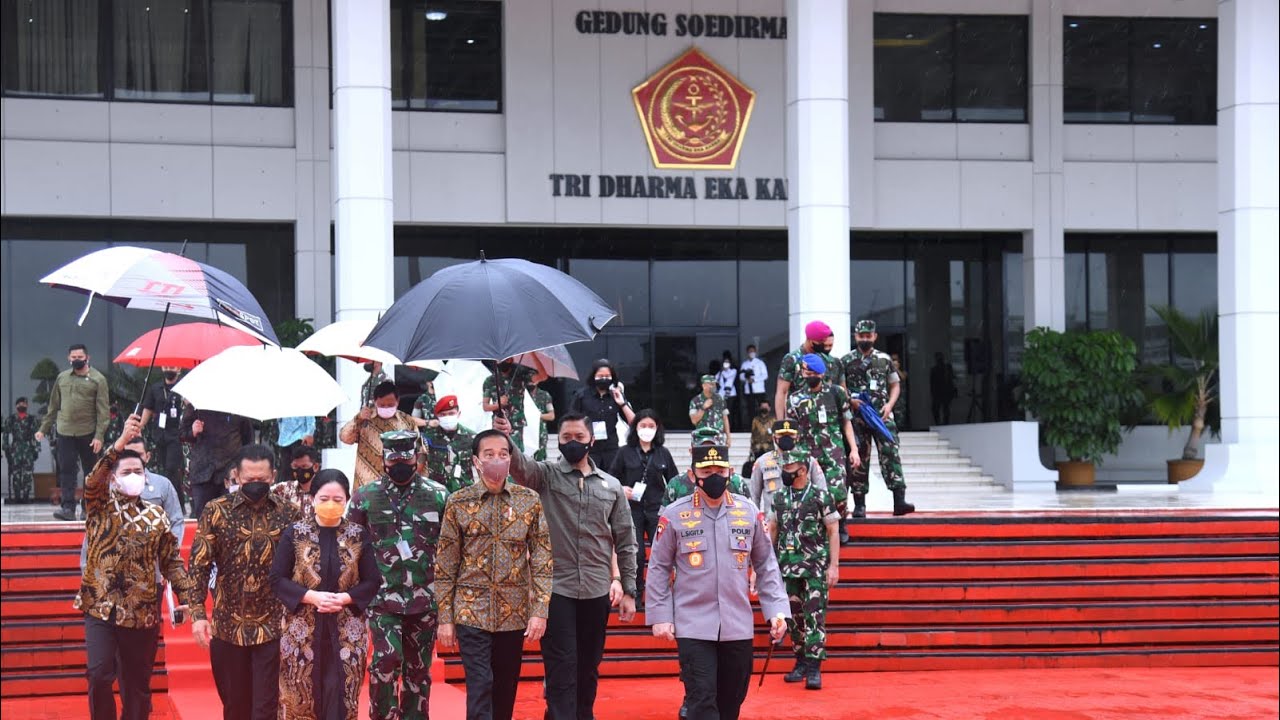 Presiden Jokowi Menghadiri Rapat Pimpinan TNI-Polri Tahun 2022, Jakarta, 1 Maret 2022
