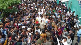 Menteri Pertahanan Prabowo Subianto menyampaikan rasa hormat setinggi-tingginya kepada 35 ribu para petani di Blora, Jawa Tengah. (Dok. Tim Prabowo Subianto)