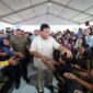 Calon presiden nomor urut 2, Prabowo Subianto hadir di tengah masyarakat dalam acara Masak Besar bareng youtuber chef Bobon Santoso di Cilincing, Jakarta Utara, Sabtu (30/12/2023). (Dok. TIm Media Prabowo-Gibran))