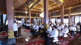 Presiden terpilih Prabowo Subianto mengumpulkan para calon anggota kabinet. (Dok. Tim Media Prabowo)