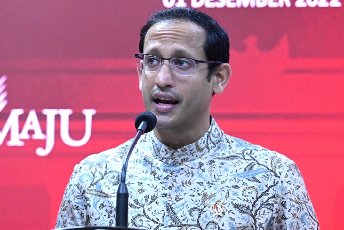 Nadiem Makarim diperiksa selama 12 jam oleh Kejagung terkait pengadaan Chromebook senilai Rp9,9 triliun di Kemendikbudristek. (Dok. Presiden.go.id)