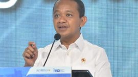 Menteri ESDM Bahlil Lahadalia menjelaskan kebijakan baru pembelian LPG 3 Kg menggunakan NIK di Istana Kepresidenan (Facebook.com @Bahlil Lahadalia)

